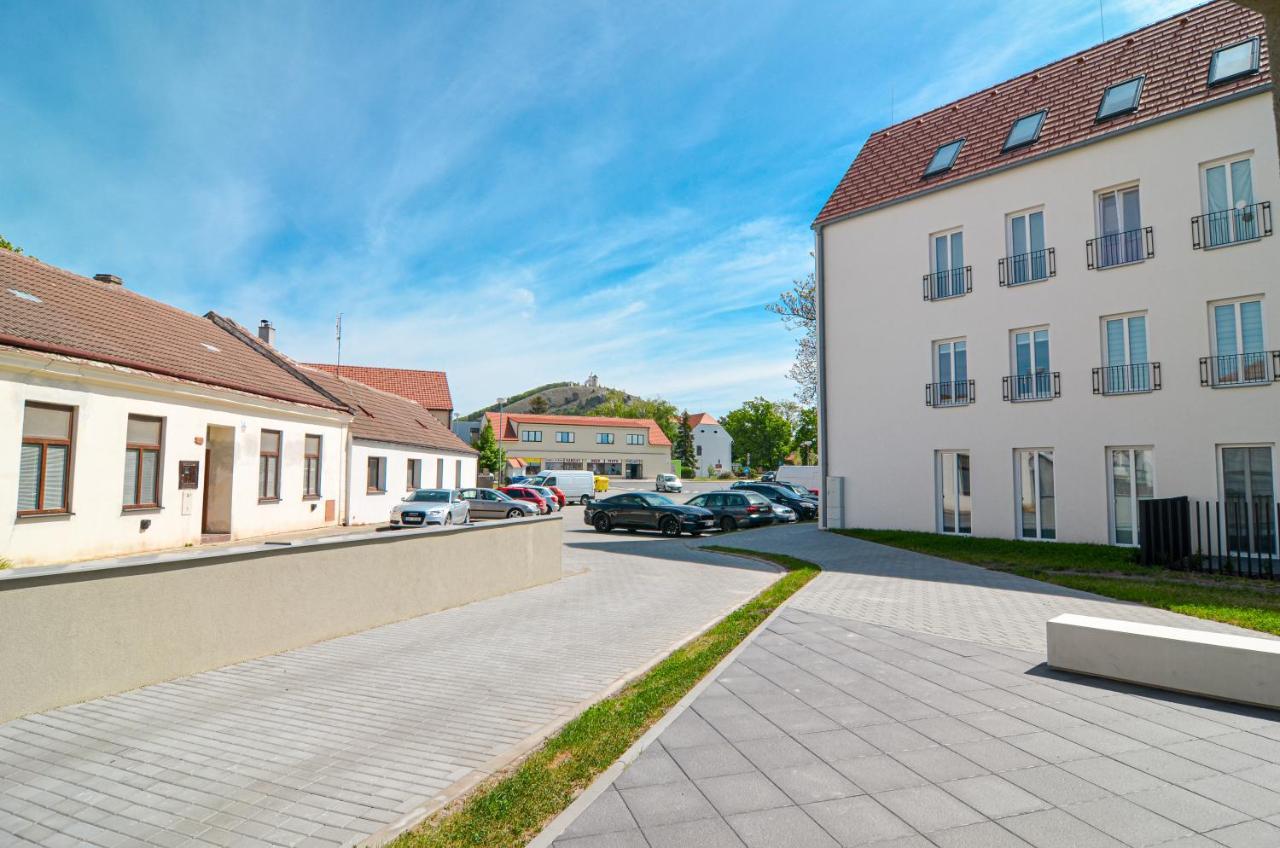 Palm Garden Apartment 1 Mikulov Eksteriør billede